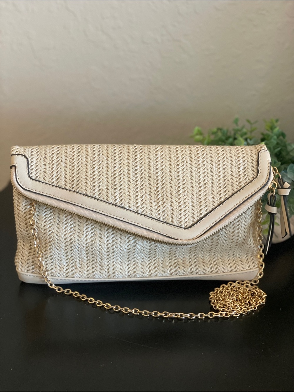 Woven Straw Fold-Over Clutch - Cream